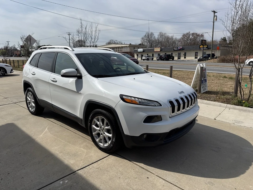2015 Jeep KL Cherokee - Image 5 of 13