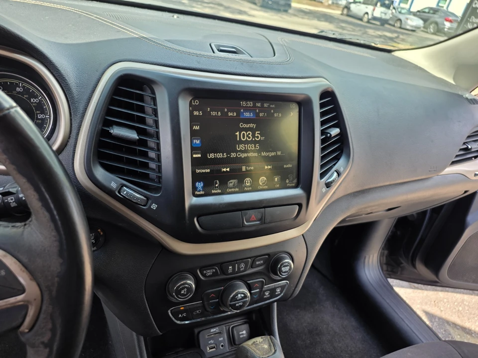 2015 Jeep KL Cherokee - Image 14 of 21