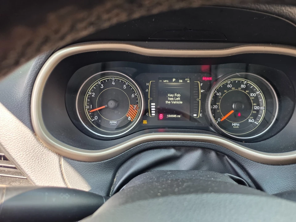 2015 Jeep KL Cherokee - Image 15 of 21