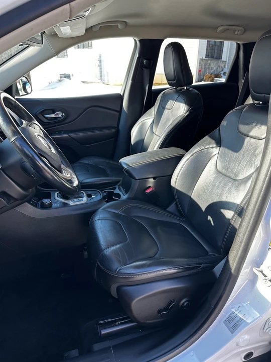 2015 Jeep KL Cherokee - Image 10 of 20