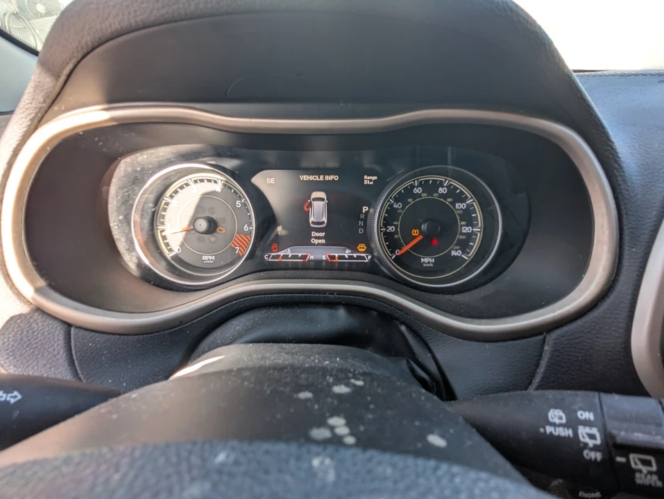 2015 Jeep KL Cherokee - Image 14 of 18