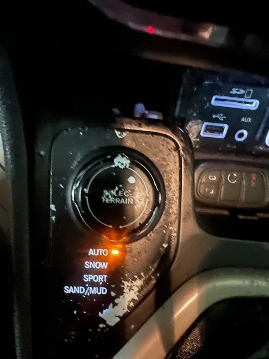 2015 Jeep KL Cherokee - Image 18 of 20