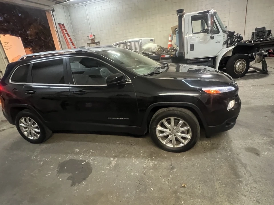 2015 Jeep KL Cherokee - Image 5 of 20