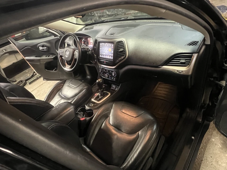2015 Jeep KL Cherokee - Image 13 of 20