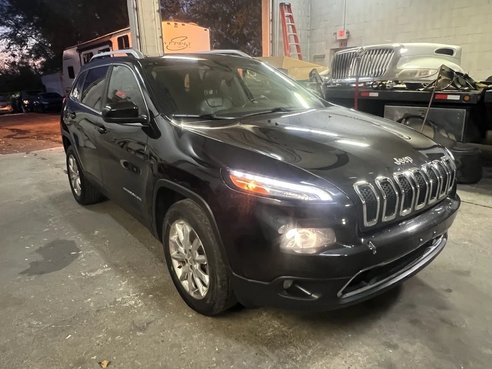 2015 Jeep KL Cherokee - Image 4 of 20