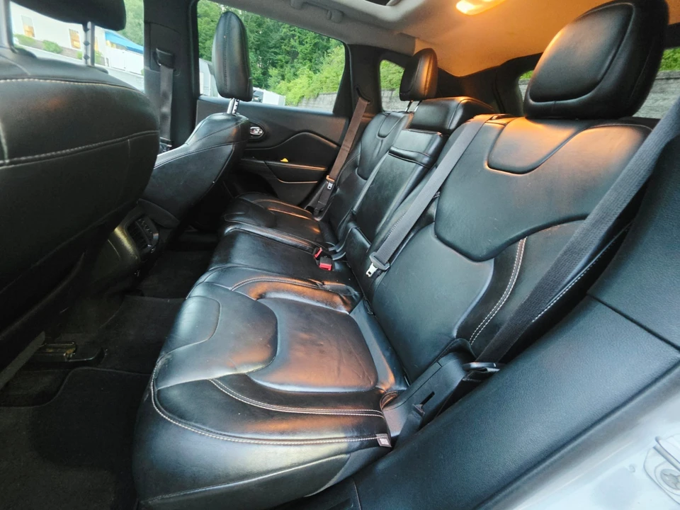 2015 Jeep KL Cherokee - Image 11 of 29