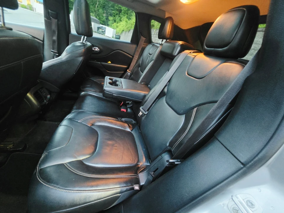 2015 Jeep KL Cherokee - Image 12 of 29