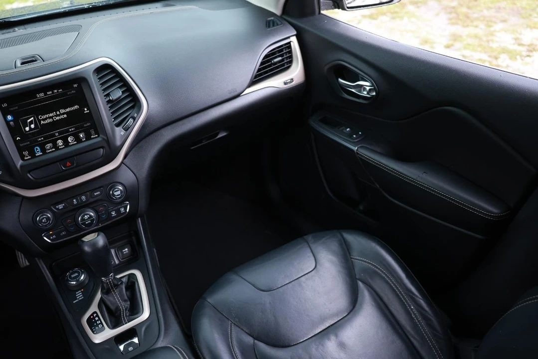 2015 Jeep KL Cherokee - Image 21 of 31