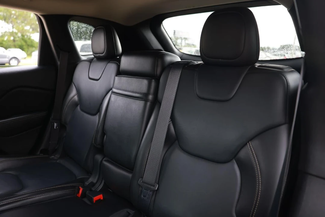 2015 Jeep KL Cherokee - Image 8 of 31