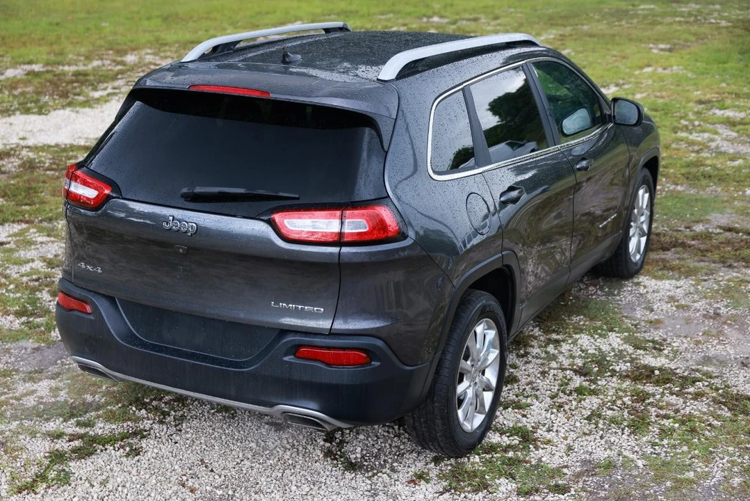 2015 Jeep KL Cherokee - Image 11 of 31