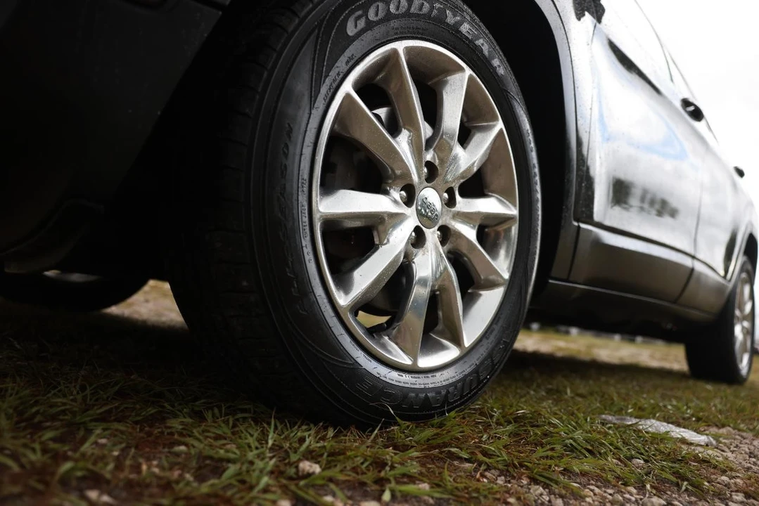 2015 Jeep KL Cherokee - Image 29 of 31