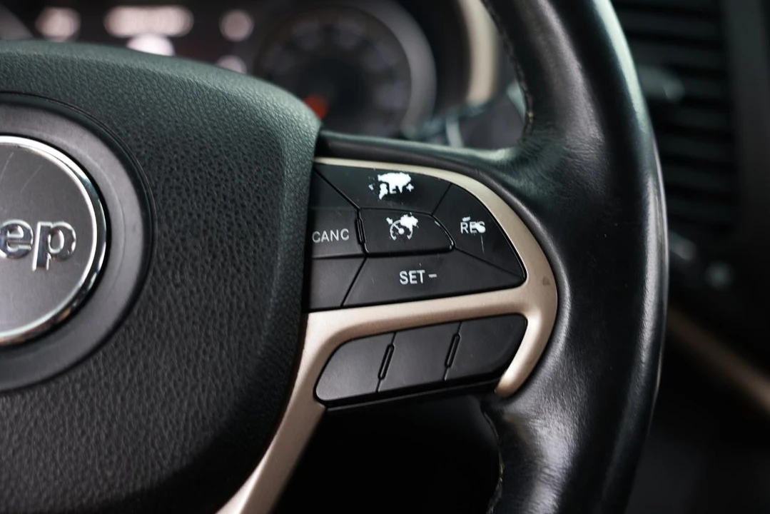 2015 Jeep KL Cherokee - Image 25 of 31