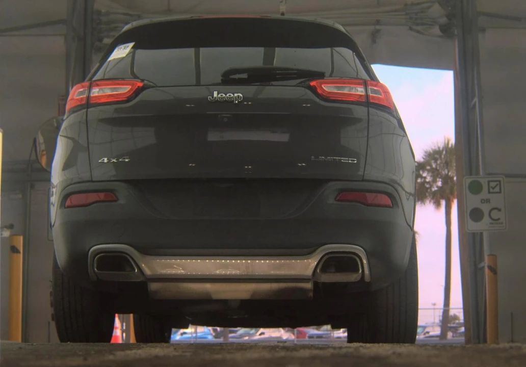 2015 Jeep KL Cherokee - Image 7 of 16