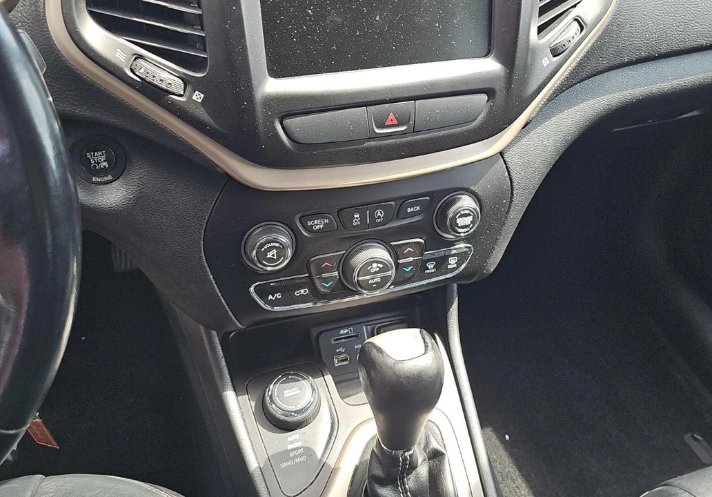 2015 Jeep KL Cherokee - Image 13 of 16
