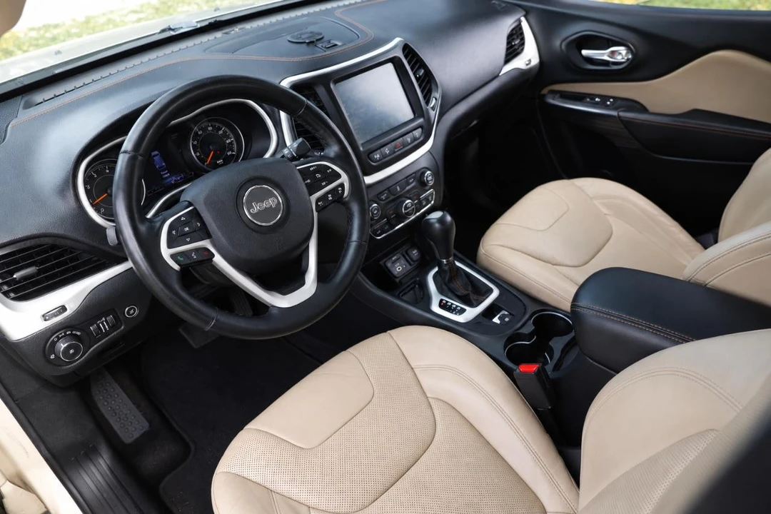 2015 Jeep KL Cherokee - Image 4 of 31