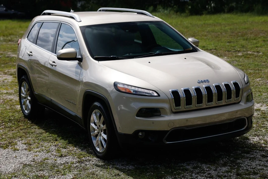 2015 Jeep KL Cherokee - Image 15 of 31