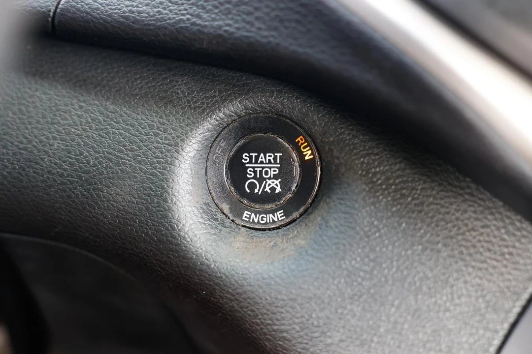 2015 Jeep KL Cherokee - Image 25 of 31