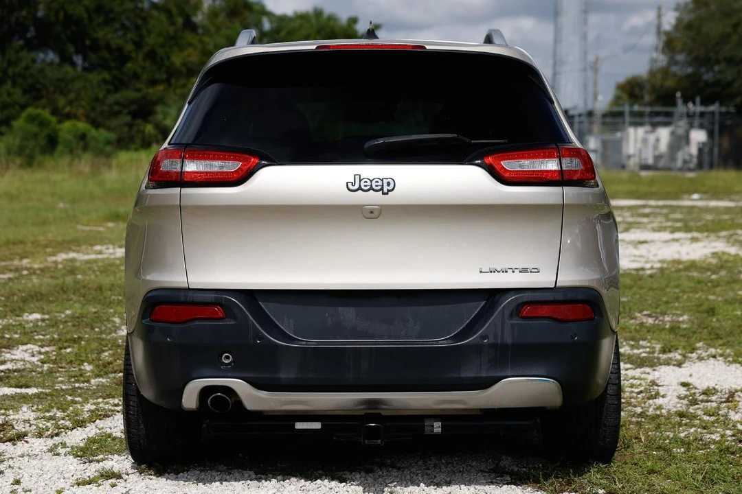 2015 Jeep KL Cherokee - Image 7 of 31