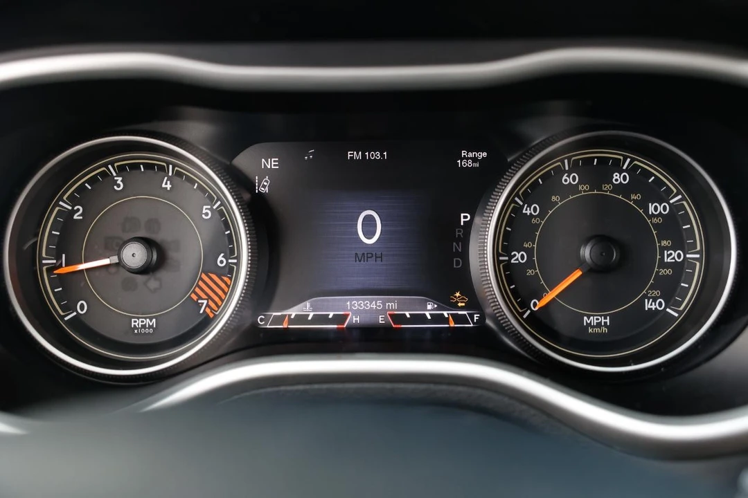 2015 Jeep KL Cherokee - Image 26 of 31