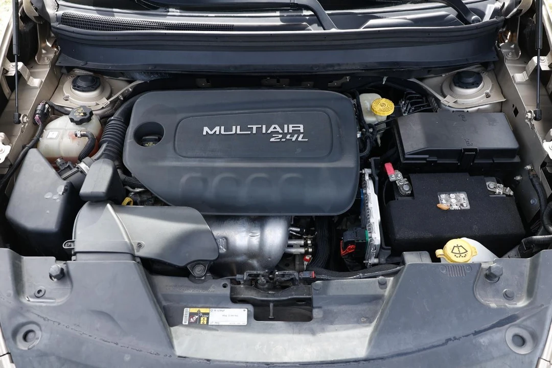 2015 Jeep KL Cherokee - Image 18 of 31
