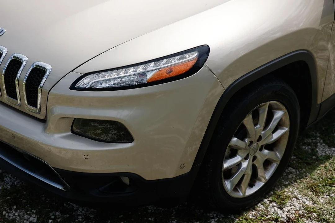 2015 Jeep KL Cherokee - Image 27 of 31