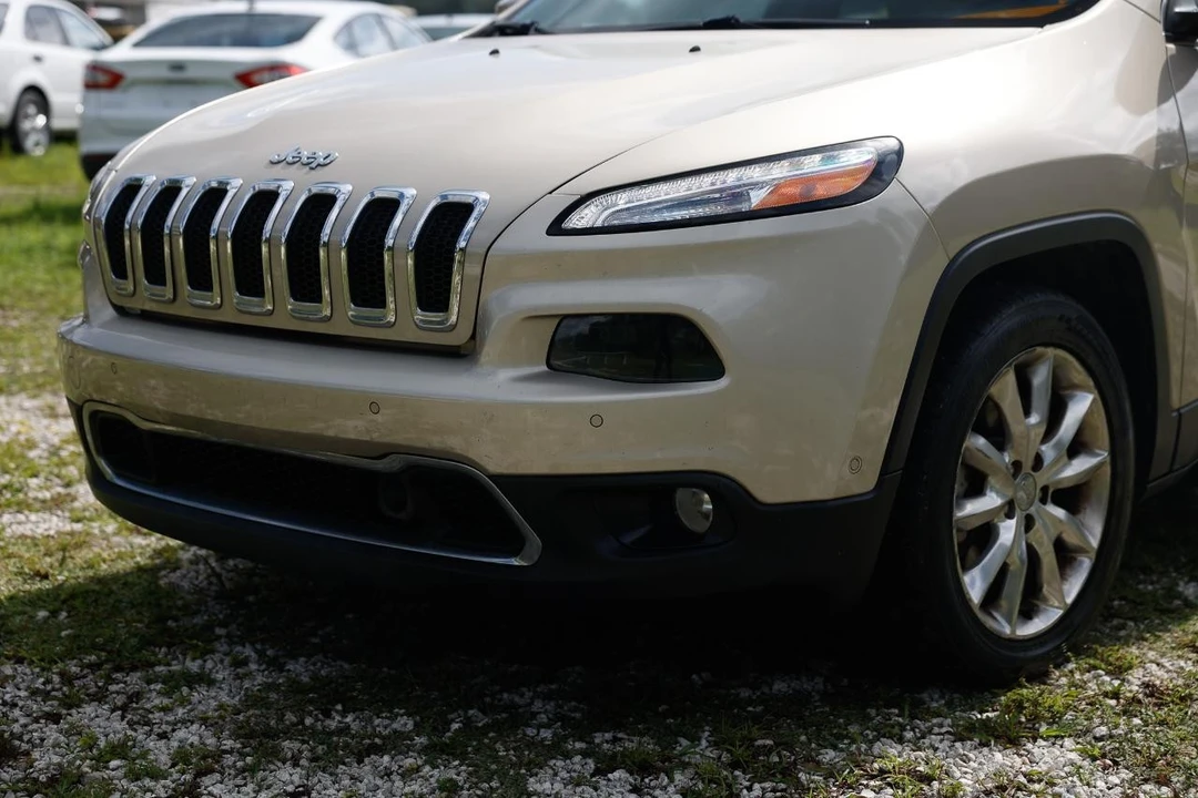 2015 Jeep KL Cherokee - Image 21 of 31