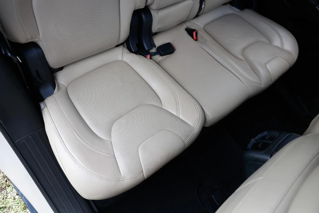 2015 Jeep KL Cherokee - Image 12 of 31
