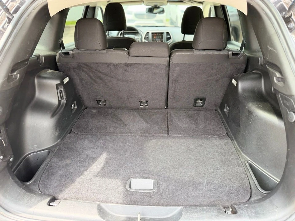 2015 Jeep KL Cherokee - Image 23 of 28