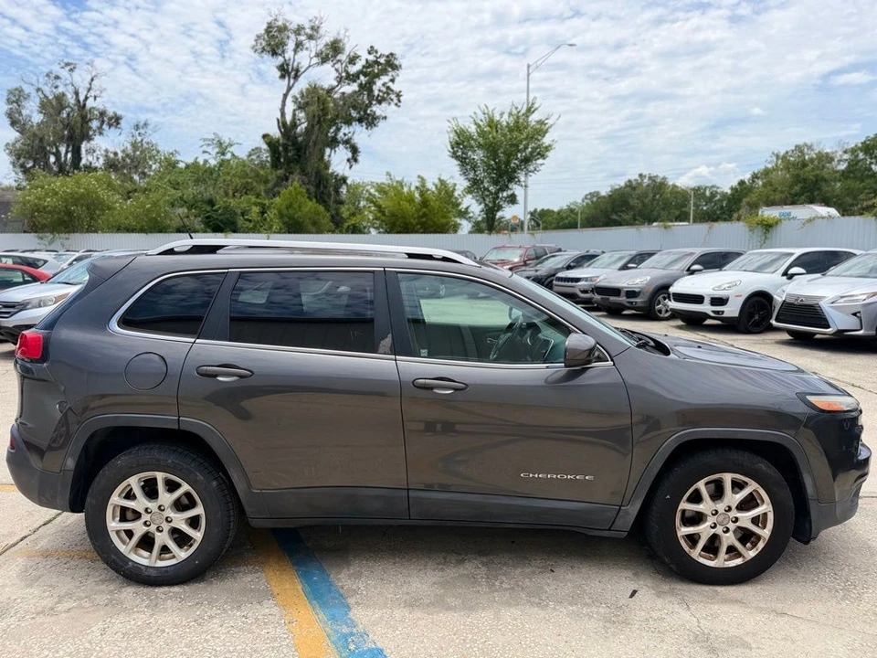 2015 Jeep KL Cherokee - Image 6 of 28
