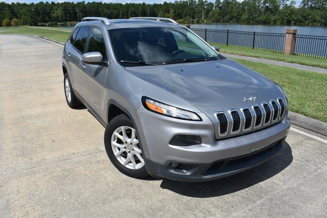2015 Jeep KL Cherokee - Image 2 of 21