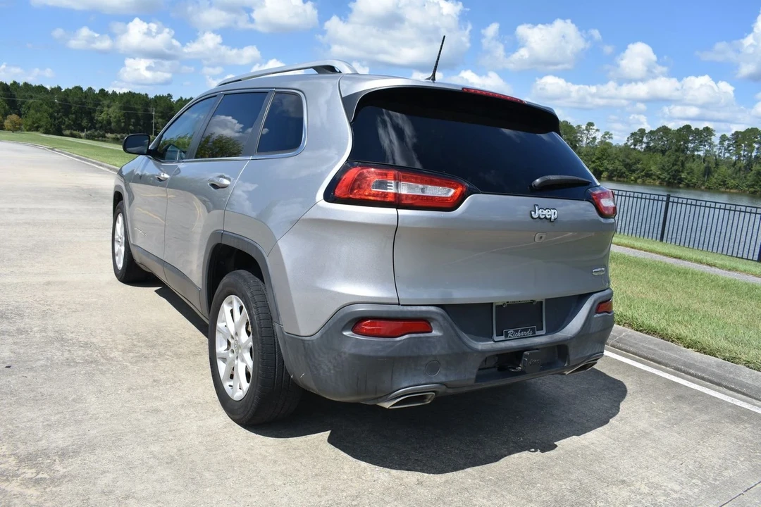 2015 Jeep KL Cherokee - Image 10 of 12