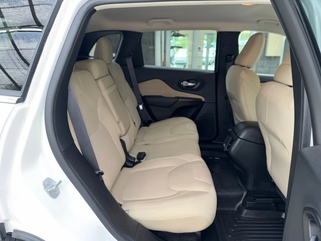2015 Jeep KL Cherokee - Image 24 of 31
