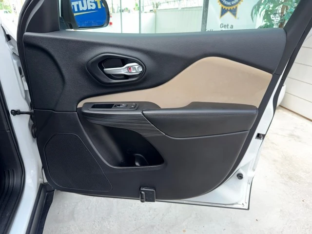 2015 Jeep KL Cherokee - Image 31 of 31
