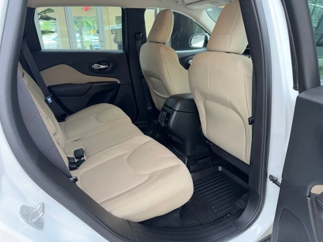 2015 Jeep KL Cherokee - Image 25 of 31