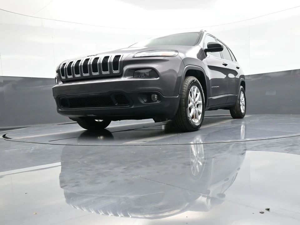 2015 Jeep KL Cherokee - Image 24 of 31