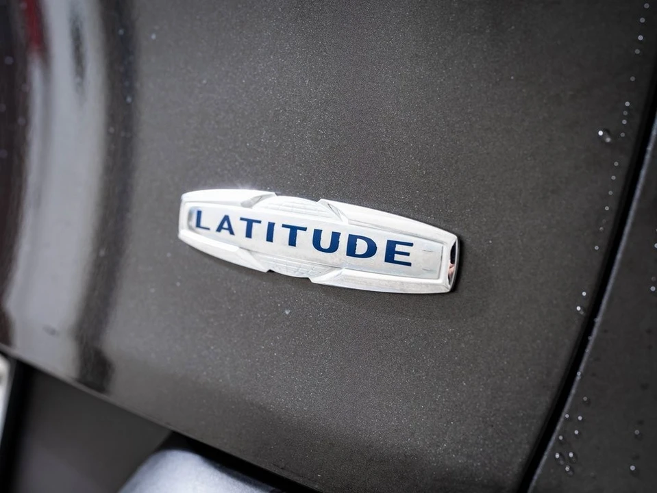 2015 Jeep KL Cherokee - Image 9 of 21