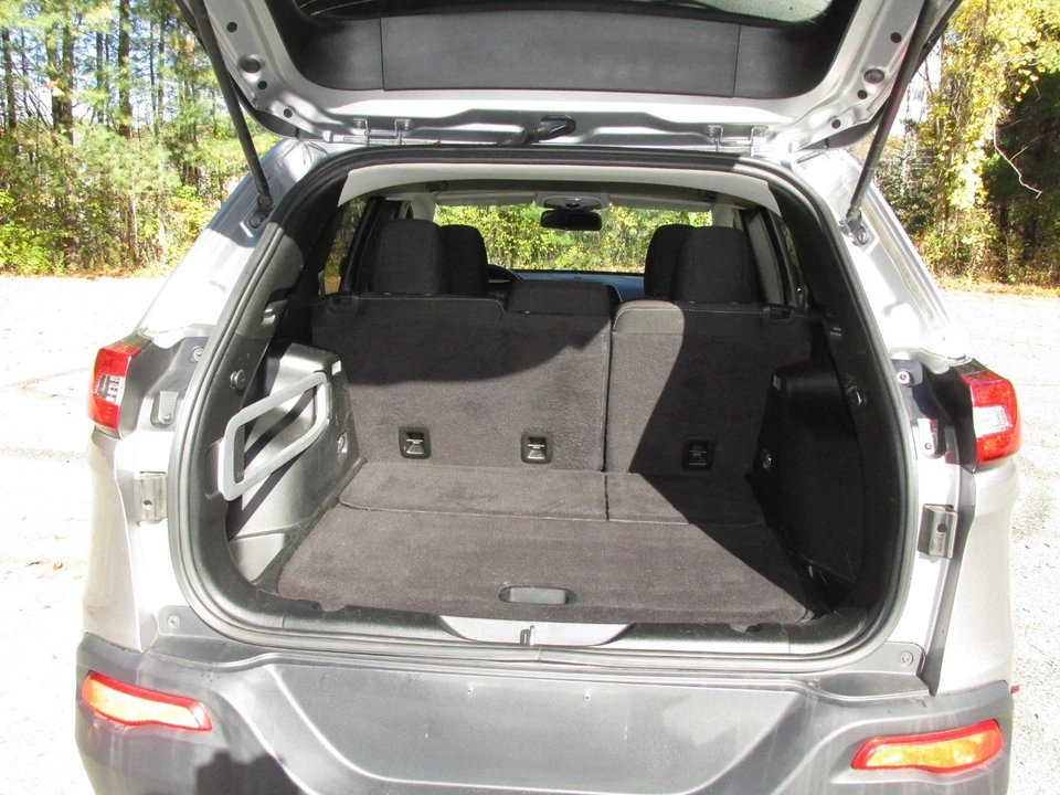 2015 Jeep KL Cherokee - Image 11 of 21