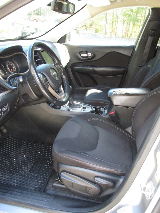 2015 Jeep KL Cherokee - Image 17 of 21