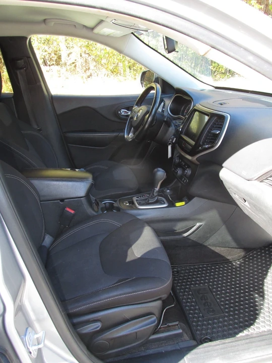 2015 Jeep KL Cherokee - Image 14 of 21