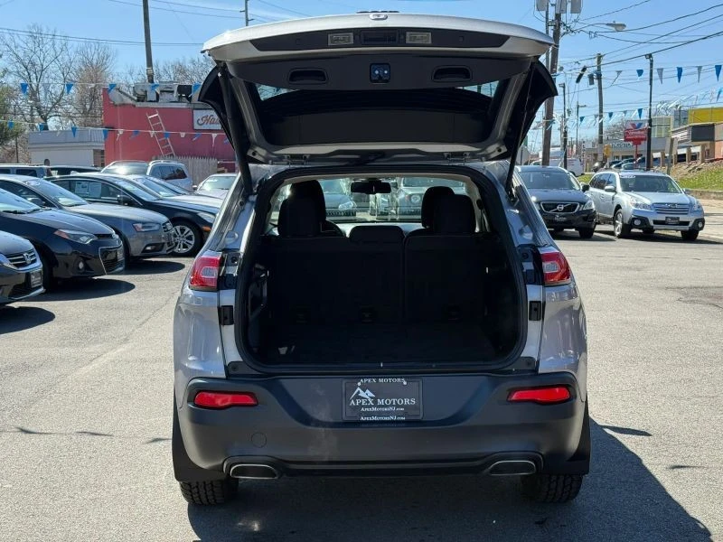 2015 Jeep KL Cherokee - Image 10 of 12