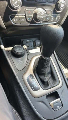 2015 Jeep KL Cherokee - Image 8 of 20