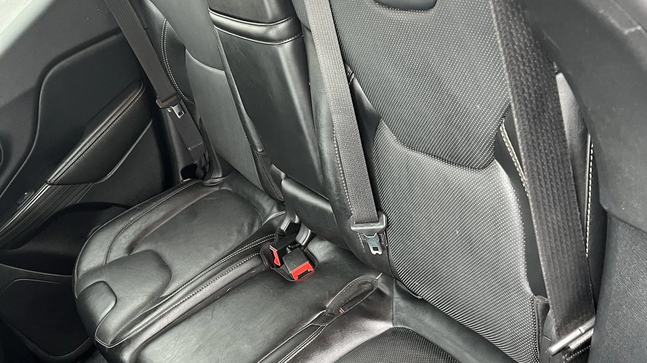 2015 Jeep KL Cherokee - Image 4 of 25