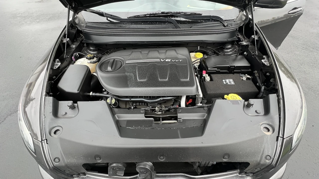 2015 Jeep KL Cherokee - Image 8 of 25