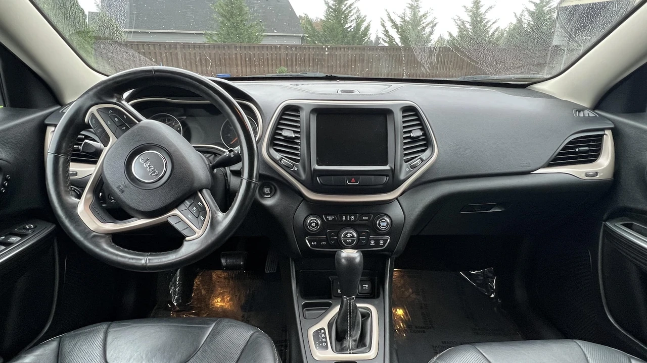 2015 Jeep KL Cherokee - Image 11 of 25
