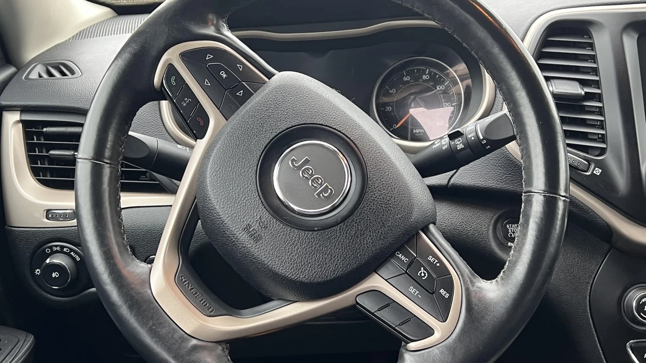 2015 Jeep KL Cherokee - Image 13 of 25