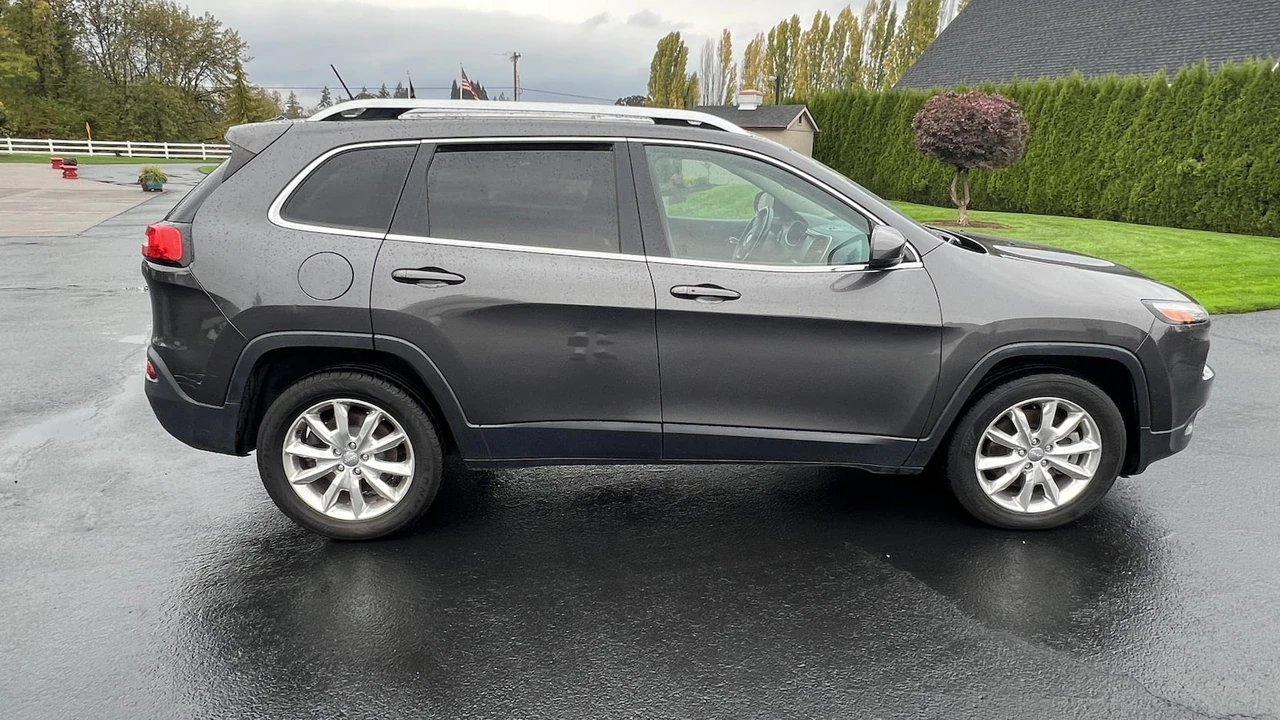 2015 Jeep KL Cherokee - Image 24 of 25