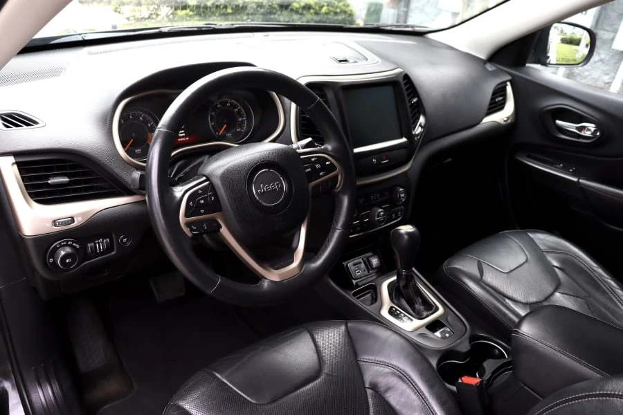 2015 Jeep KL Cherokee - Image 18 of 25