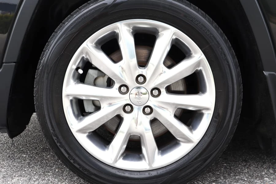 2015 Jeep KL Cherokee - Image 16 of 25