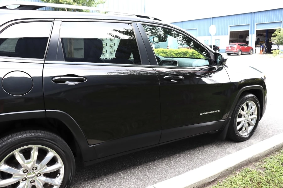 2015 Jeep KL Cherokee - Image 17 of 25
