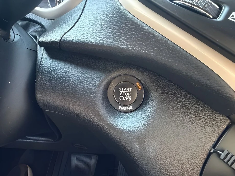 2015 Jeep KL Cherokee - Image 17 of 27